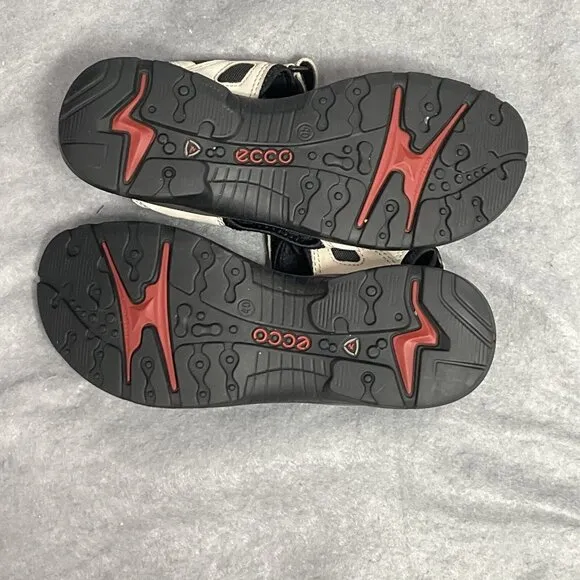 Ecco Yucatan Womens Size 9 Cream Black Beach Walking Outdoor Offroad Sandals