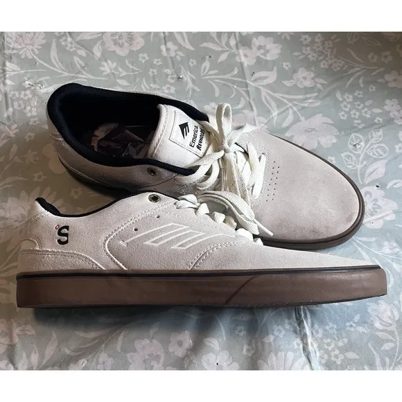 Emerica Size 11 skate shoes Reynolds Low Vulc X Skateboard mag graphic Suede EUC