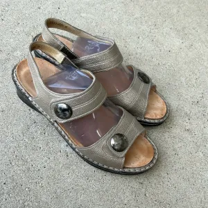 EUC $255 Finn Comfort ALANYA Rose Gold w Silver walking Sandals UK 5.5 C=US 8