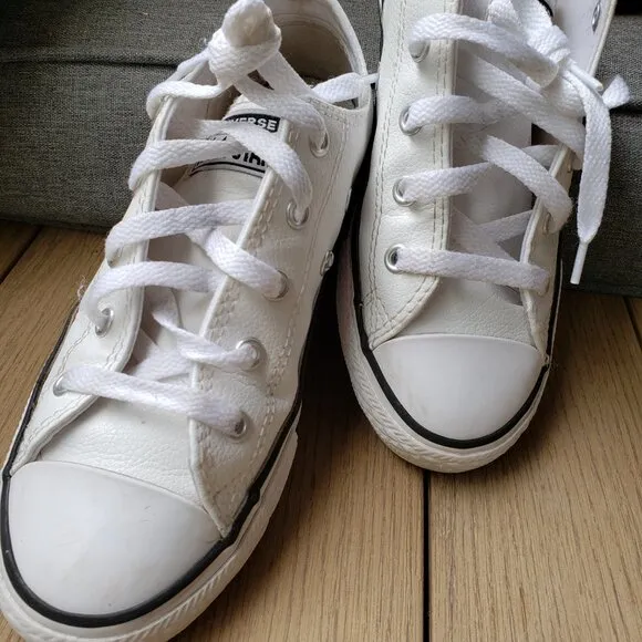 EUC CTAS Converse LEATHER OX Junior classic White 609058C (Jr.2)