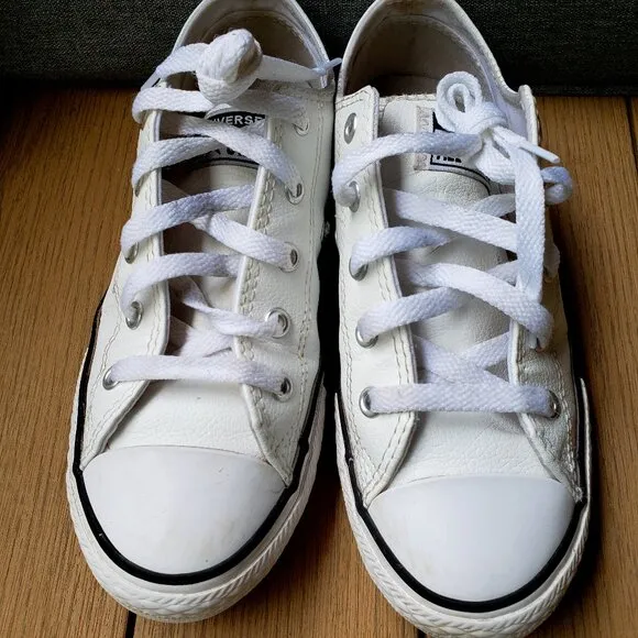 EUC CTAS Converse LEATHER OX Junior classic White 609058C (Jr.2)