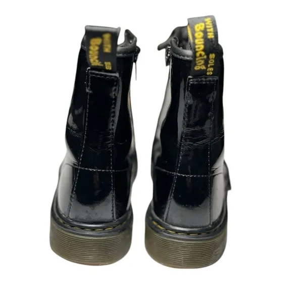 EUC Dr. Martens Women's 1460 Y Black Lace Up Combat Boots Women’s Sz 6 | Men 5
