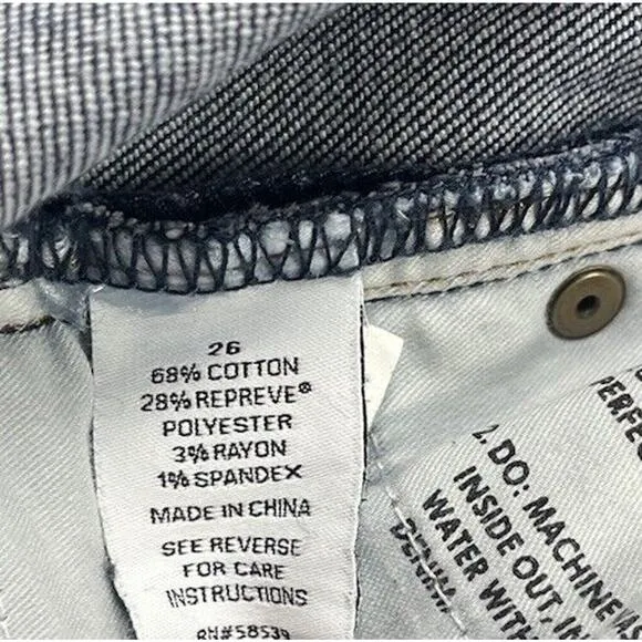 Evereve The Ever Straight Leg Cropped Denim Jeans in Composed Blue Size 26 NEW