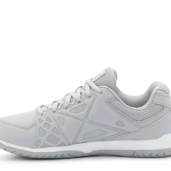 Fila Gray Athletic Training Shoes with Mesh Upper