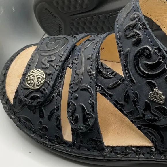 Finn Comfort Women's Gomera-s Sandal