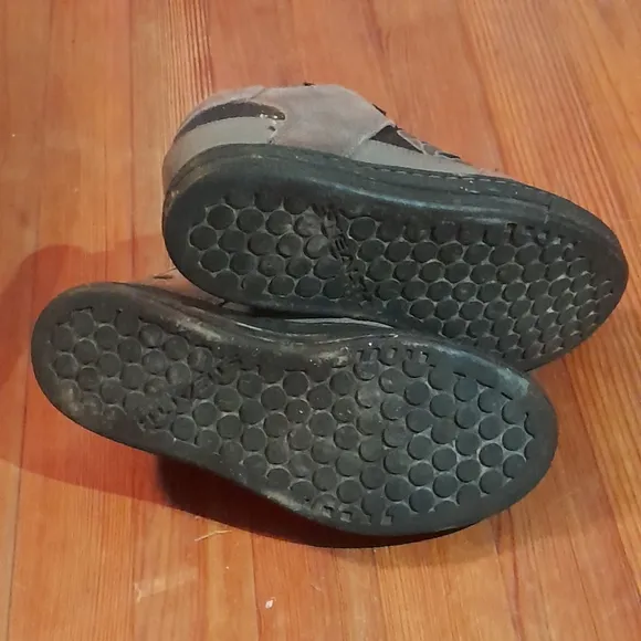 Five Ten Freerider Mountain Biking Shoes Made By Adidas, Size 8