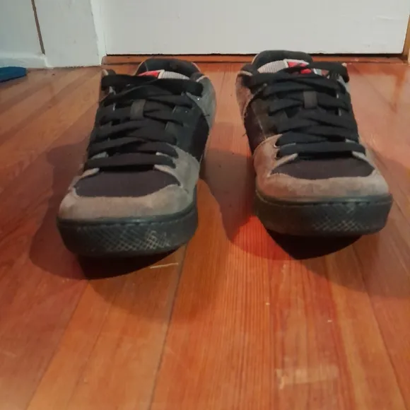 Five Ten Freerider Mountain Biking Shoes Made By Adidas, Size 8