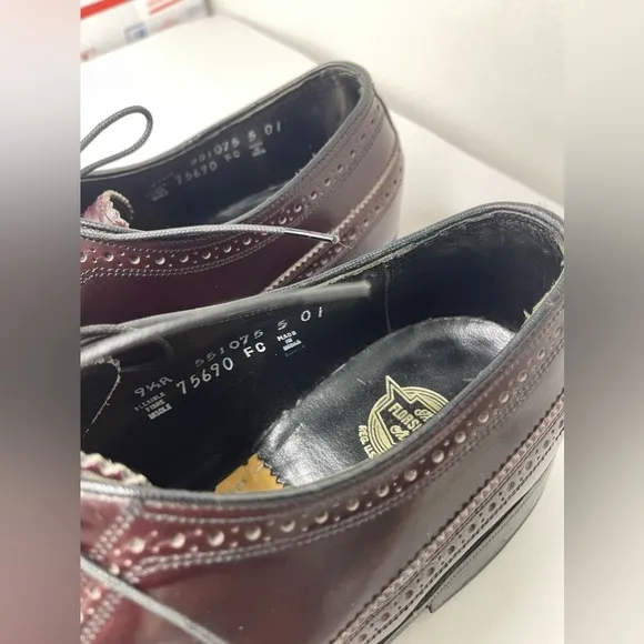 Florsheim VTG Men’s Burgundy Long Wingtip Oxfords Shoes Sz 9.5