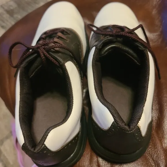 Footjoy golf shoes style #45402. sz 12 D.(#89)