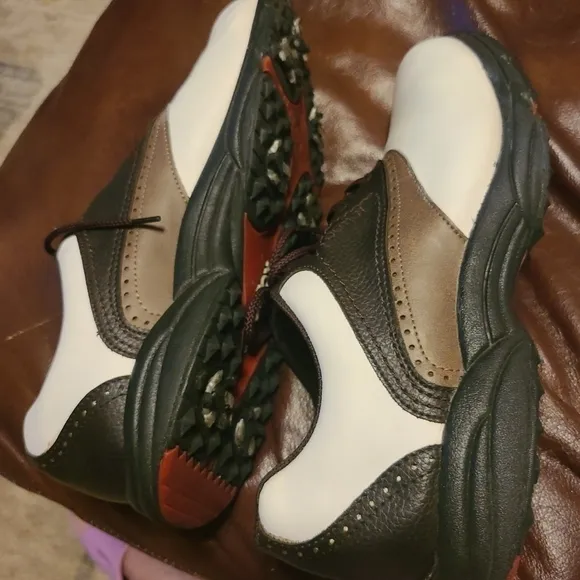 Footjoy golf shoes style #45402. sz 12 D.(#89)