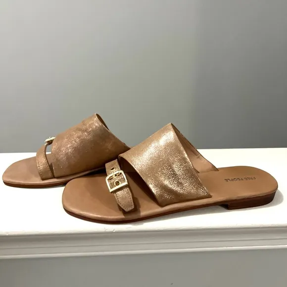 🌻🆕FREE PEOPLE MILA MINIMAL FLAT SANDAL-ROSE GOLD COLOR-SIZE 8.5