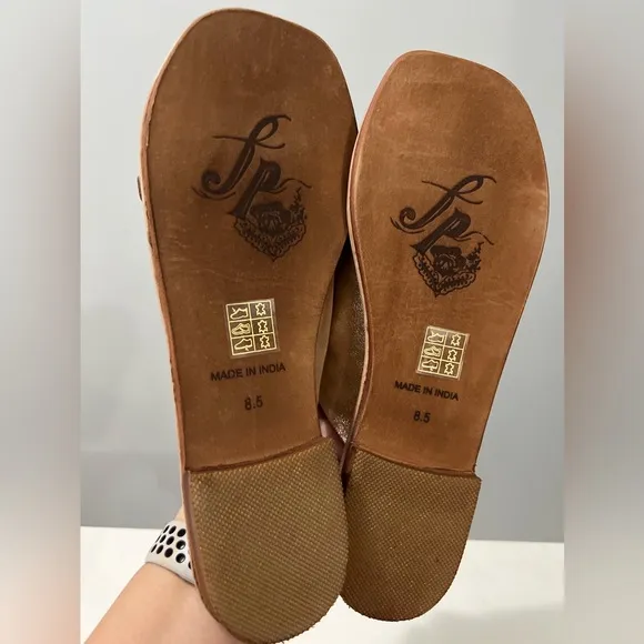 🌻🆕FREE PEOPLE MILA MINIMAL FLAT SANDAL-ROSE GOLD COLOR-SIZE 8.5
