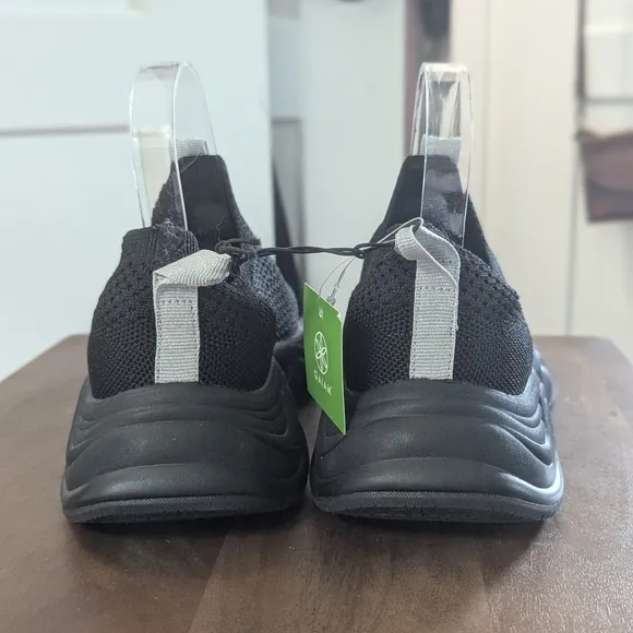 GAIAM Mesh Women's Slip On Jogger NEW Sneakers Sz 6.5 NWT Athletic Shoes