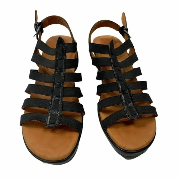 Gentle Souls 9M black leather strappy wedges sandals NWOT