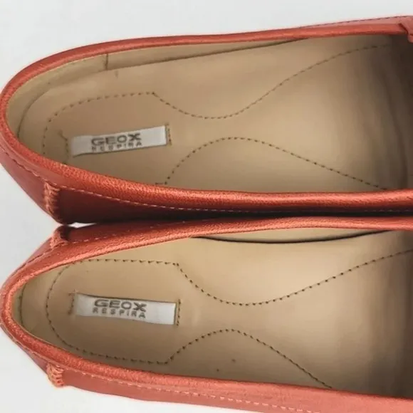 GEOX Women's Orange White Leather Flat Casual Loafer Shoe Almond Toe Size 37.5