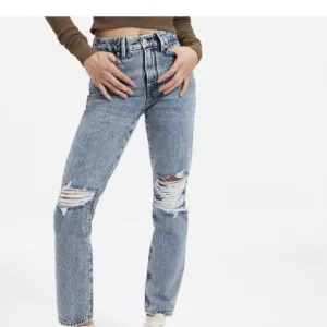 Good American Good Classic Distressed High-rise Jeans Color Indigo 036 Size 6/28