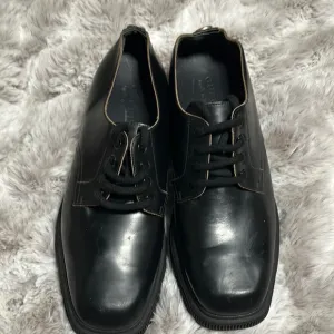 Gucci Mystras Leather Derby Shoes Black Size 10