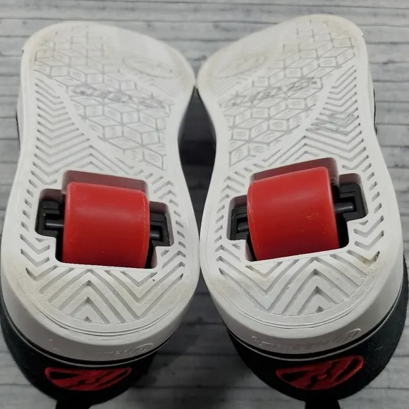 HEELYS Skateboard Roller Shoes Size‎ 3 Black Flames