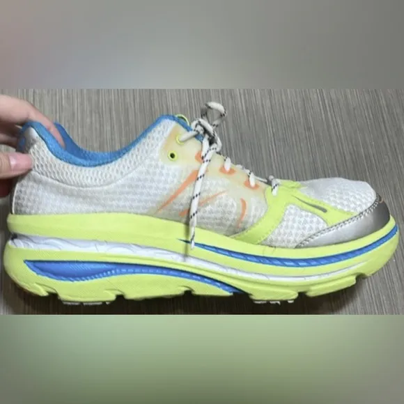 Hoka One One Bondi B running shoes Blue Logo mixed with Spring colors size 9.5