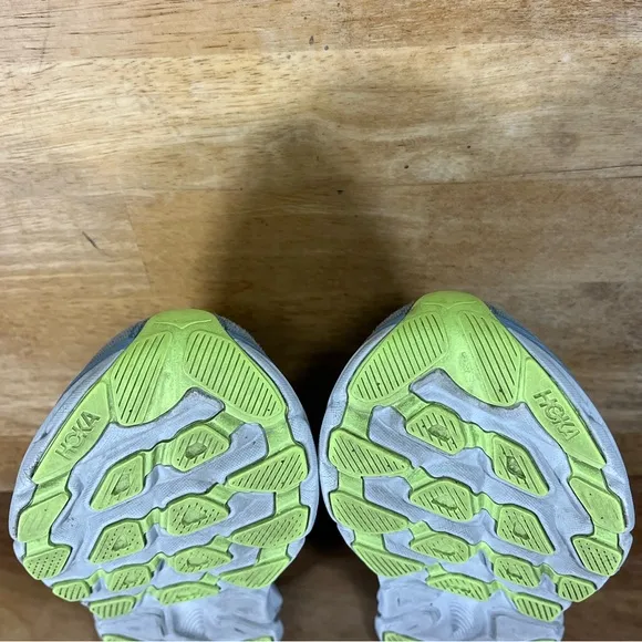 Hoka One One Clifton 9 REFLECTIVE Womens Size 7 (B) Running Shoes Sneakers Blue