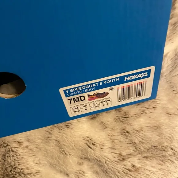 HOKA speedgoat athletic shoes Size 7 M