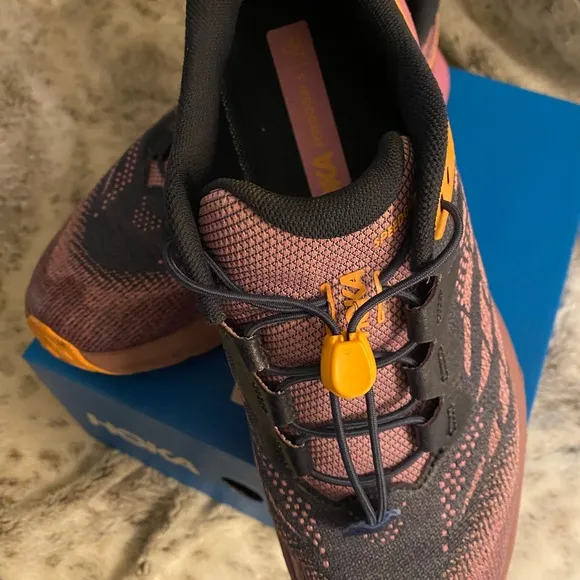 HOKA speedgoat athletic shoes Size 7 M