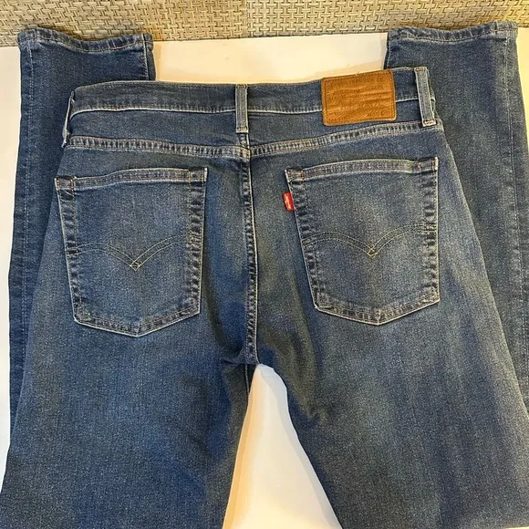 🌟HP🌟Levi’s Premium 510 Skinny Medium Blue Denim Jeans 30 x 32 Sustainably Made