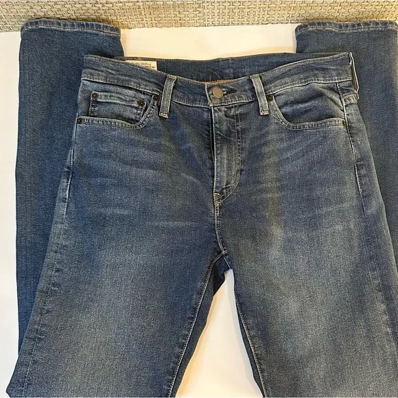 🌟HP🌟Levi’s Premium 510 Skinny Medium Blue Denim Jeans 30 x 32 Sustainably Made