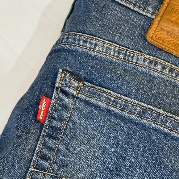 🌟HP🌟Levi’s Premium 510 Skinny Medium Blue Denim Jeans 30 x 32 Sustainably Made