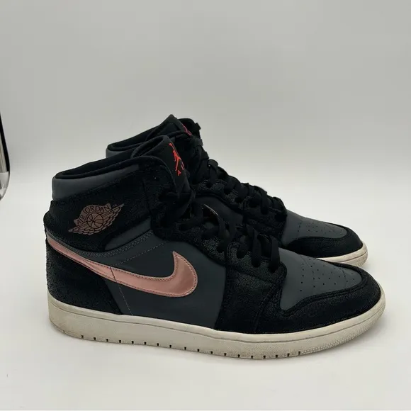 Jordan 1 Retro High ‘Bronze Medal’ Sneakers Men’s Size 12 Shoes