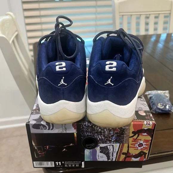 Jordan Blue and White Sneakers Classic Design excellent condition