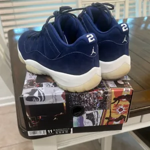 Jordan Blue and White Sneakers Classic Design excellent condition