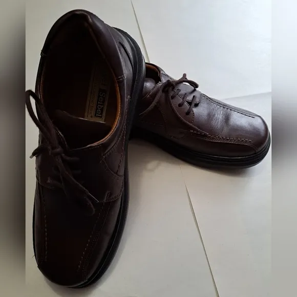 Josef Siebel Classic Brown Leather Lace Up Oxford    Size 11.5 (45)EUR