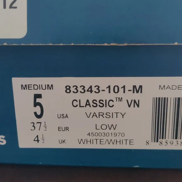 K-Swiss classic VN  varsity  girl shoes size, 5