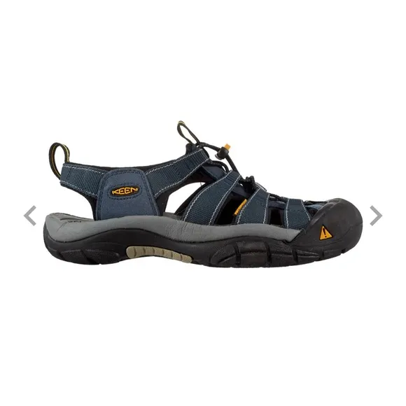 Keen Mens Newport H2 good condition mens size 9 navy blue