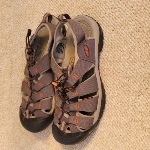 KEEN Men's Newport H2 Sandals men's 11.5