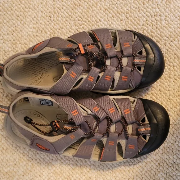 KEEN Men's Newport H2 Sandals men's 11.5