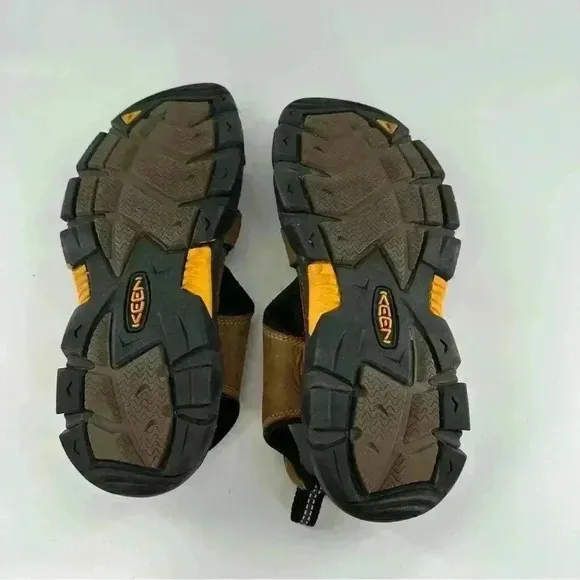 Keen mens sandals 9.5 40 brown nubuck leather outdoors walking gorpcore hiking