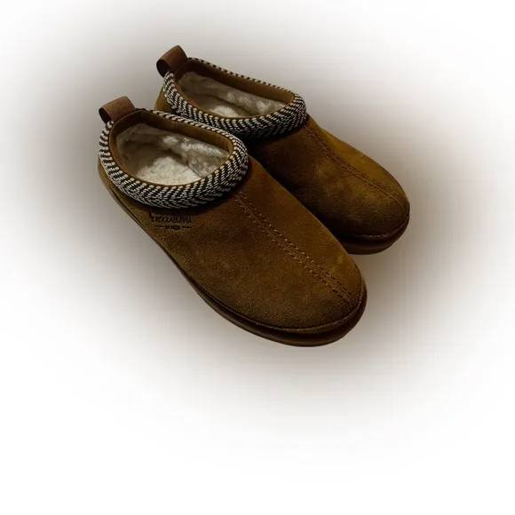 Kids Koolaburra Brown Suede Loafers Slip-Ons - Size 6