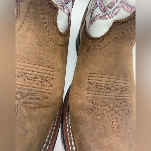 Laredo Womens Mesquite Embroidered Square Toe Boots - Brown and White Size 7 1/2