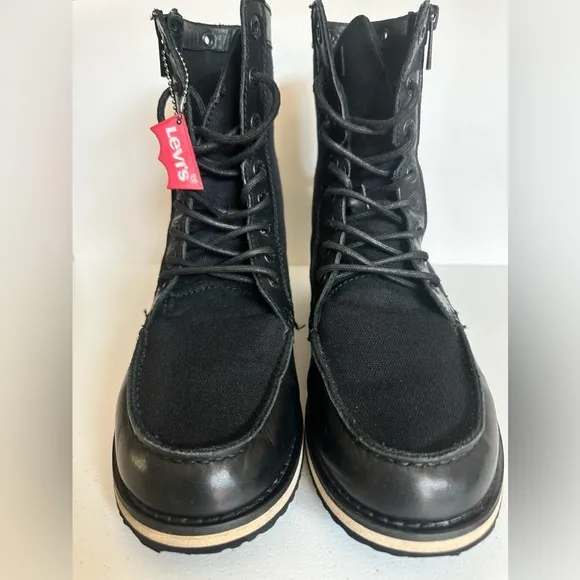 Levi’s Men Fall/Spring Boots Size 9.5