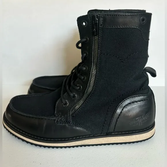 Levi’s Men Fall/Spring Boots Size 9.5
