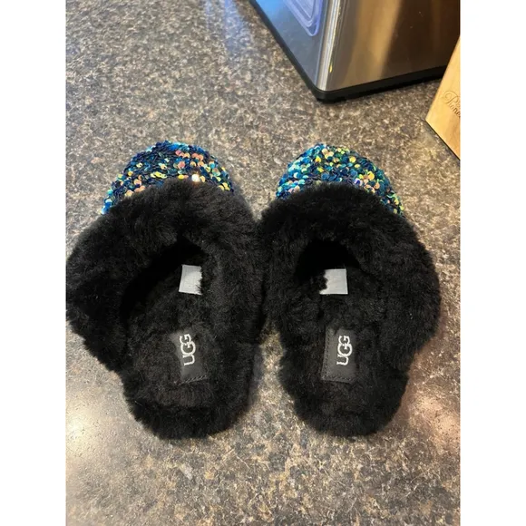 Like New UGG Australia Scuffette II Stellar Sequin Slip on Slippers Black