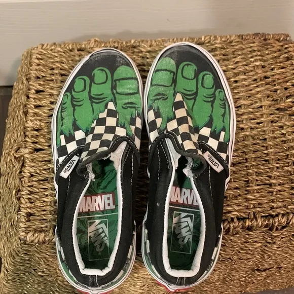 Limited Edition Vans x Marvel The Incredible Hulk Classic Slip On Sneakers Y 2