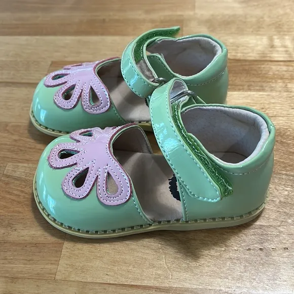 Livie &amp; Luca Petunia Green Classic Patent Leather Shoes Sandals