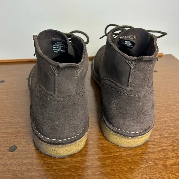 L.L Bean Chukka Boots Men Suede Leather Lace Slip on Brown Size 10.5M Old Money