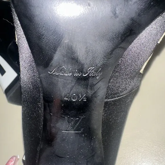 Louis Vuitton Black White Satin Leather Ankle Strap Block Heels Pump 9.5/10 40.5