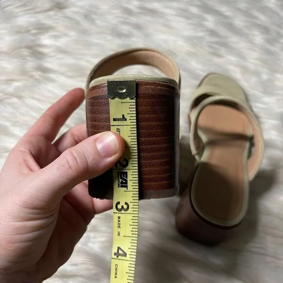 Madewell The Saige Double-Strap Leather Sandal in Nubuck Leather in Pale Lichen