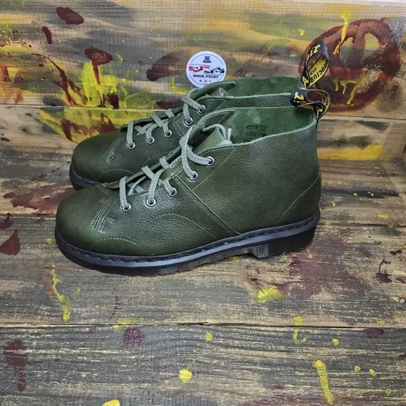 Men Dr Martens Church Quad Green Leather boots size 10 new