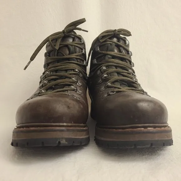 Mens HanWag Tashi Hiking Boots Size: 9.5 Color: Brown